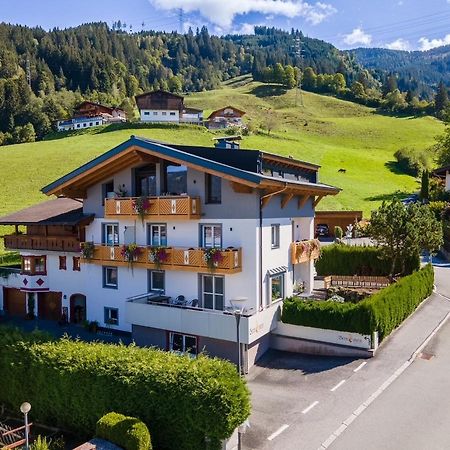 Bernstein Appartements Kaprun Eksteriør bilde